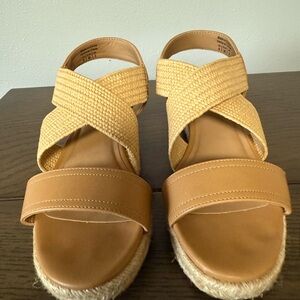 NWOB Market & Spruce Tan Sandals